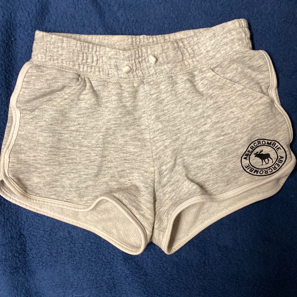 Abercrombie Kids grey shorts 11/12 grey